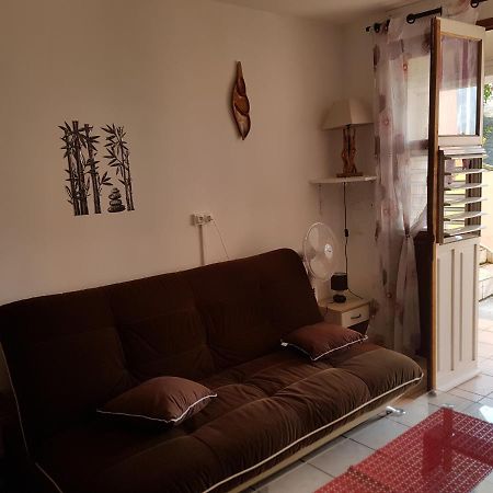 Hibiscus Apartment Le Gosier  Ngoại thất bức ảnh