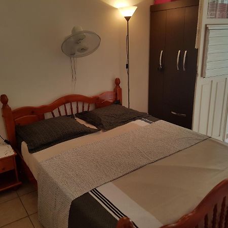 Hibiscus Apartment Le Gosier  Ngoại thất bức ảnh