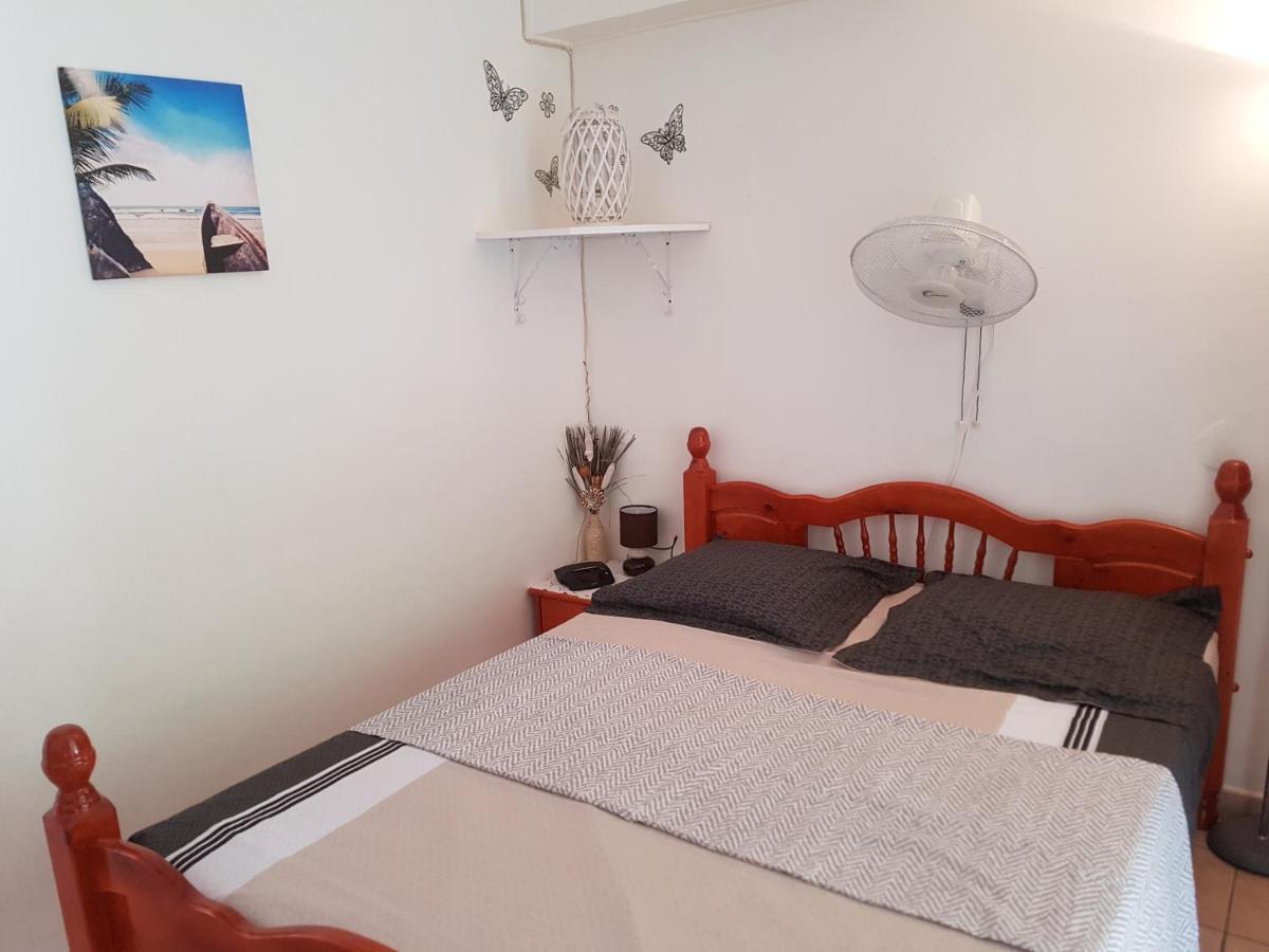 Hibiscus Apartment Le Gosier  Ngoại thất bức ảnh