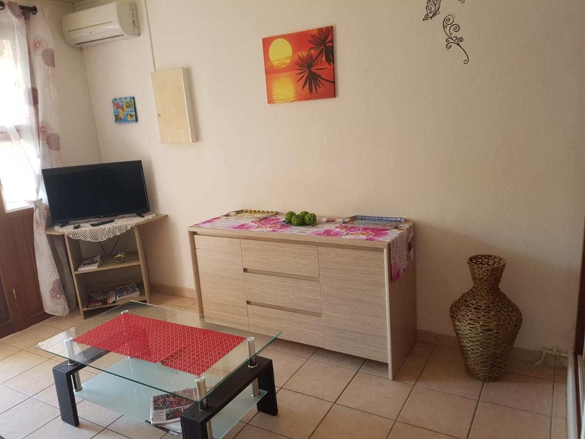 Hibiscus Apartment Le Gosier  Ngoại thất bức ảnh